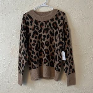 Bnwt Time and Tru fuzzy cheetah print sweater xs